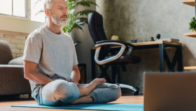 Photo of «15 Asanas de Yoga para practicar sin levantarte y mejorar tu flexibilidad»